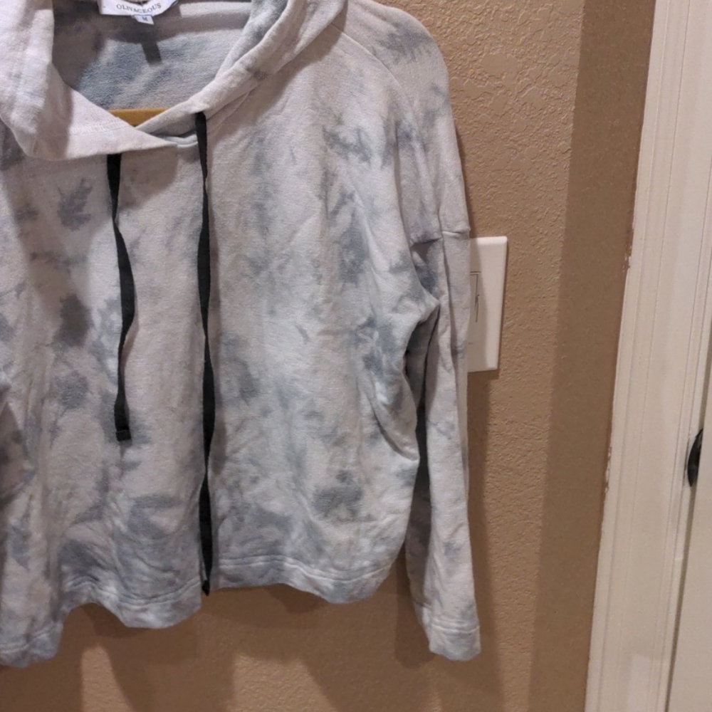 Tie die blue hoodie